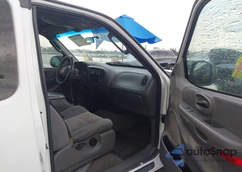 2003 Ford F-150 Xl/Xlt from USA, damaged, VIN 2FTRX17273CA37981